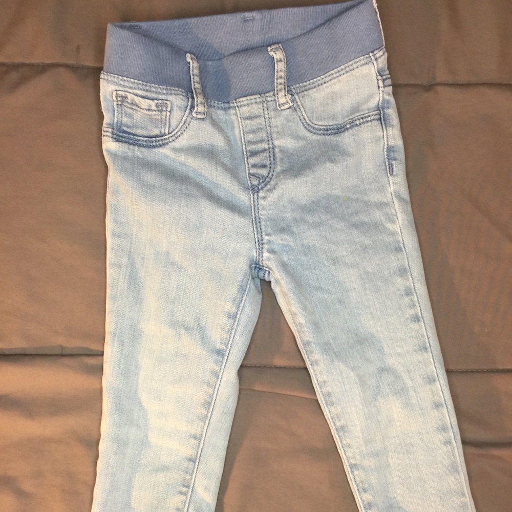 💖SALE 💖 3/$12 - Toddler Light Blue Jeans